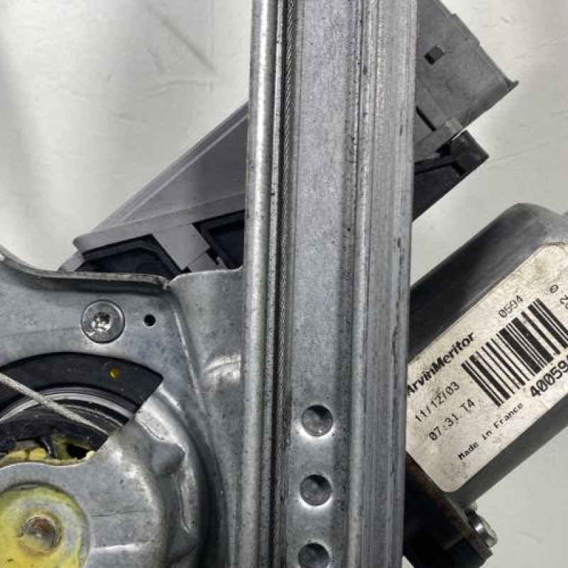 Leve vitre electrique avant gauche CITROEN XSARA Photo n°7