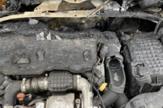 Reservoir essence PEUGEOT 208 1