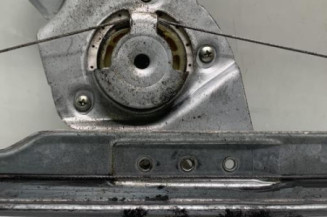 Leve vitre electrique avant gauche DACIA DUSTER 1