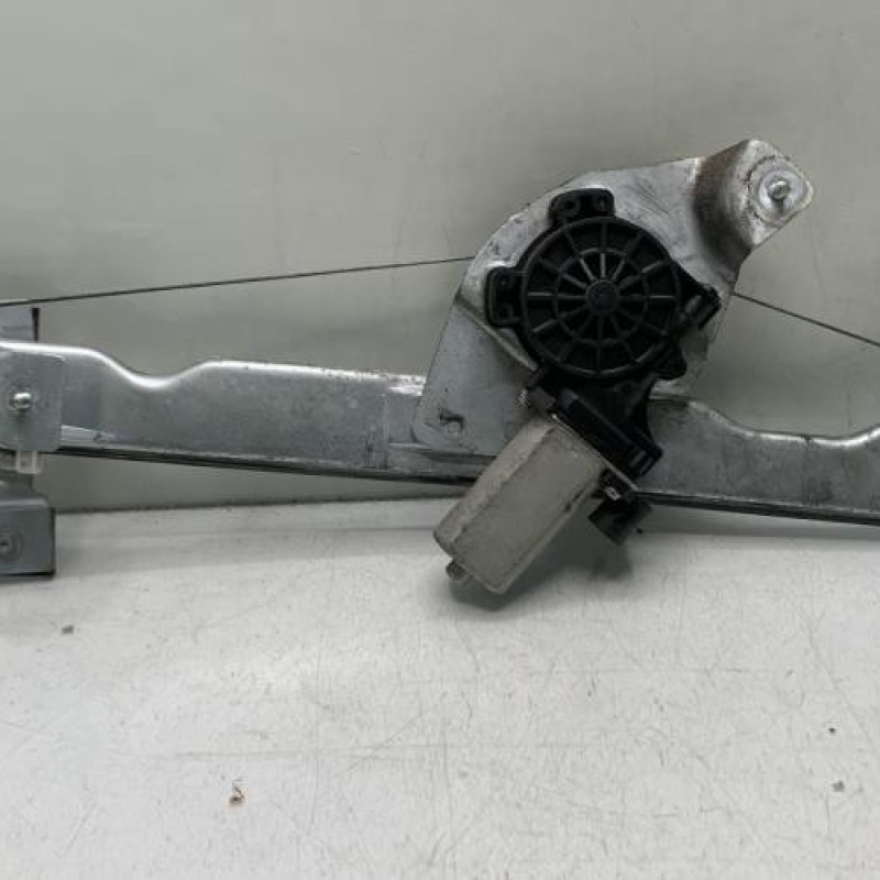 Leve vitre electrique avant gauche DACIA DUSTER 1 Photo n°6