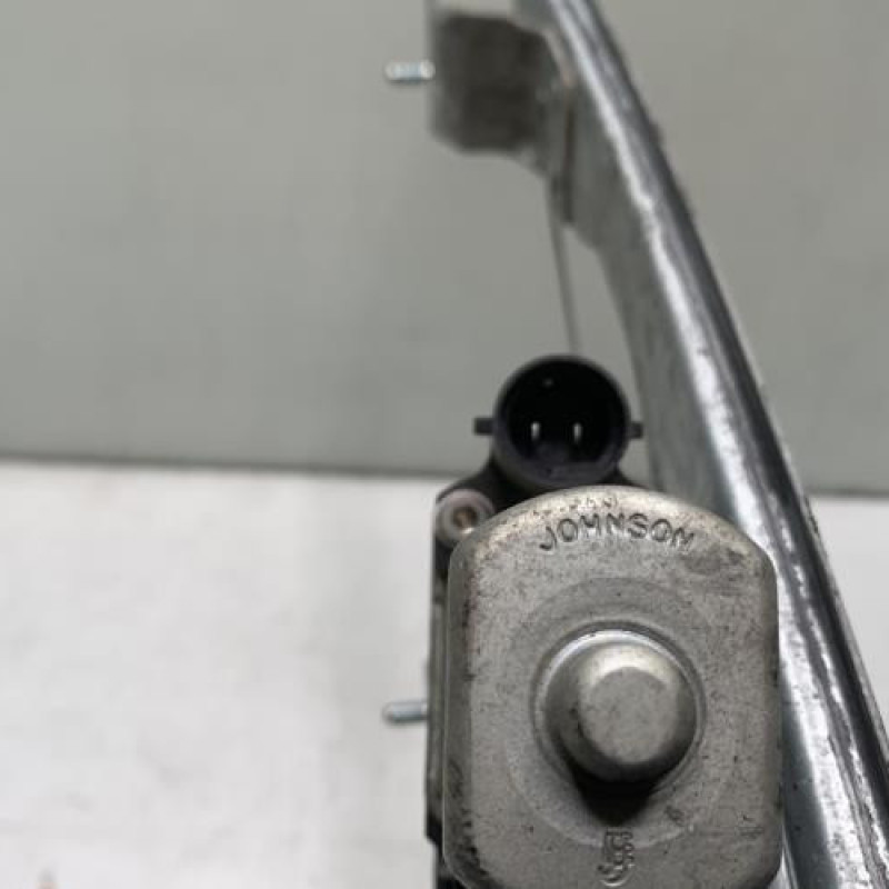 Leve vitre electrique avant gauche DACIA DUSTER 1 Photo n°8