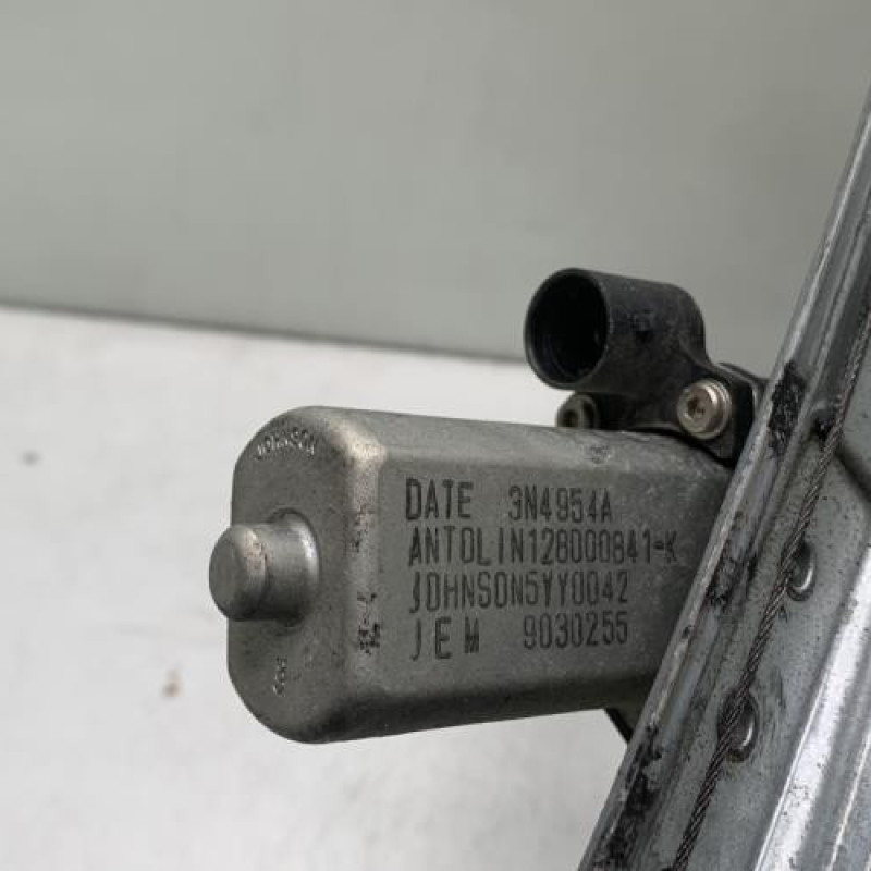 Leve vitre electrique avant gauche DACIA DUSTER 1 Photo n°9