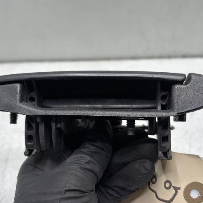 Poignee porte arriere gauche RENAULT CLIO 2 Photo n°2
