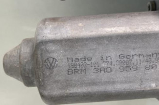 Leve vitre electrique avant gauche VOLKSWAGEN PASSAT 3