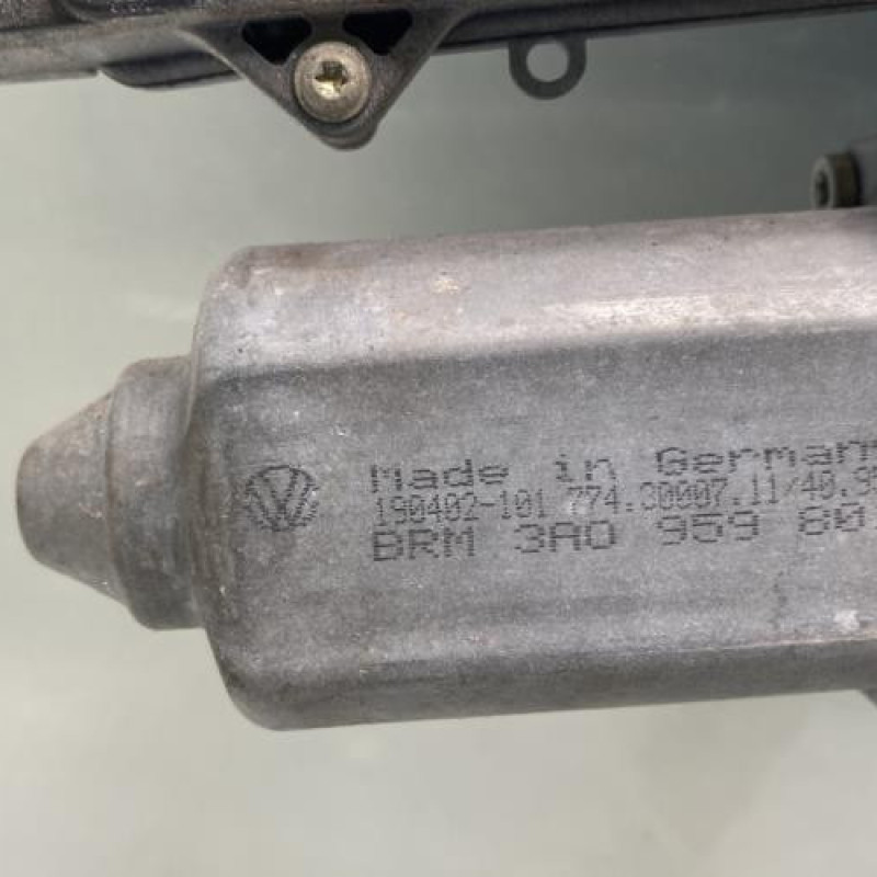 Leve vitre electrique avant gauche VOLKSWAGEN PASSAT 3 Photo n°4