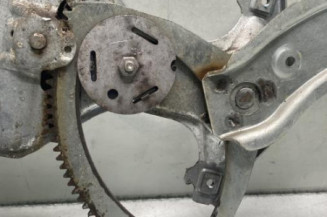 Leve vitre electrique avant gauche VOLKSWAGEN PASSAT 3