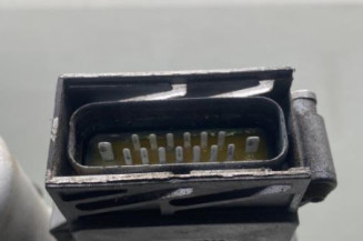 Leve vitre electrique avant gauche VOLKSWAGEN PASSAT 3