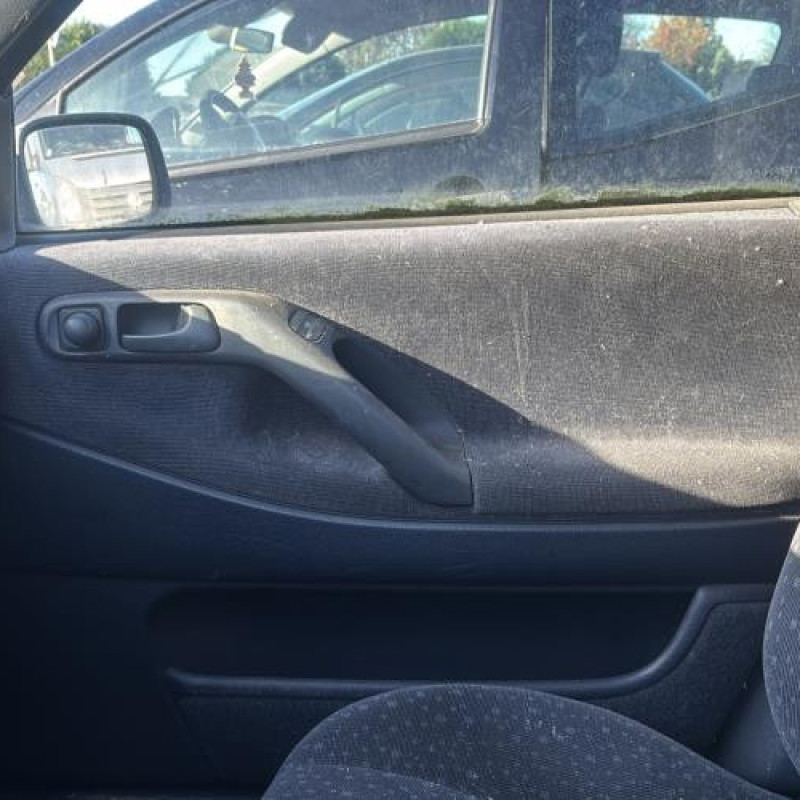 Leve vitre electrique avant gauche VOLKSWAGEN PASSAT 3 Photo n°16