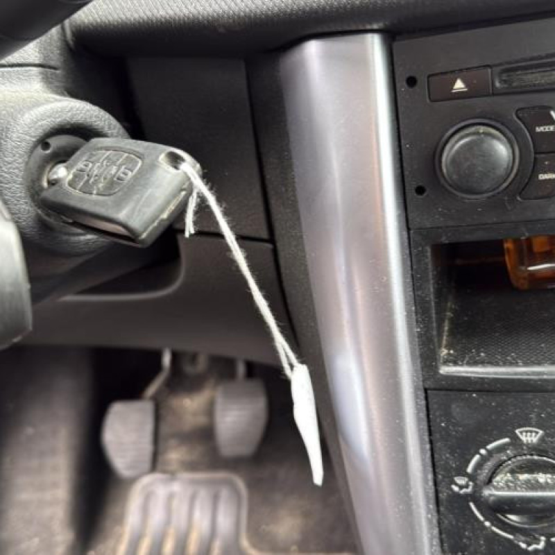 Reservoir essence PEUGEOT 207 Photo n°16