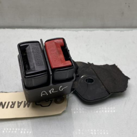 Attache ceinture arriere gauche RENAULT CLIO 2 Photo n°1