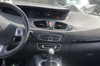 Boitier UCH RENAULT SCENIC 3