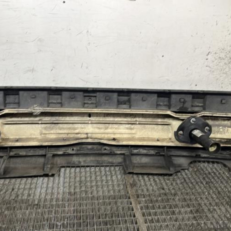 Pare choc arriere BMW SERIE 3 E46 Photo n°5