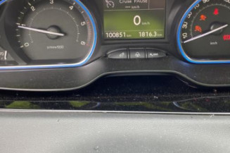 Reservoir essence PEUGEOT 208 1