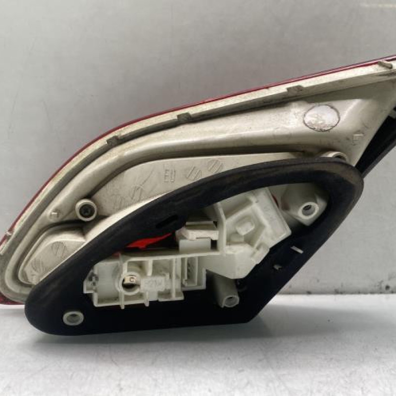 Feu arriere secondaire droit (feux) OPEL ASTRA J Photo n°2