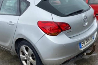 Feu arriere secondaire droit (feux) OPEL ASTRA J