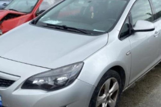 Feu arriere secondaire gauche (feux) OPEL ASTRA J