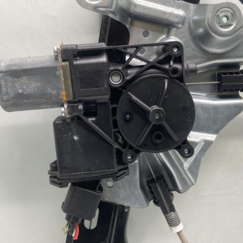 Leve vitre electrique avant droit OPEL ASTRA J Photo n°2