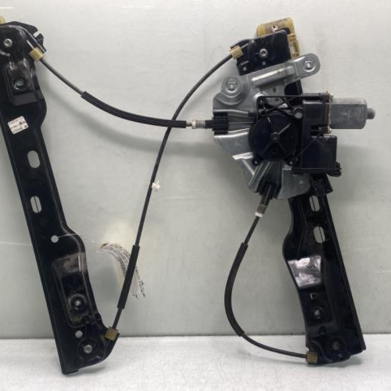 Leve vitre electrique avant gauche OPEL ASTRA J Photo n°1