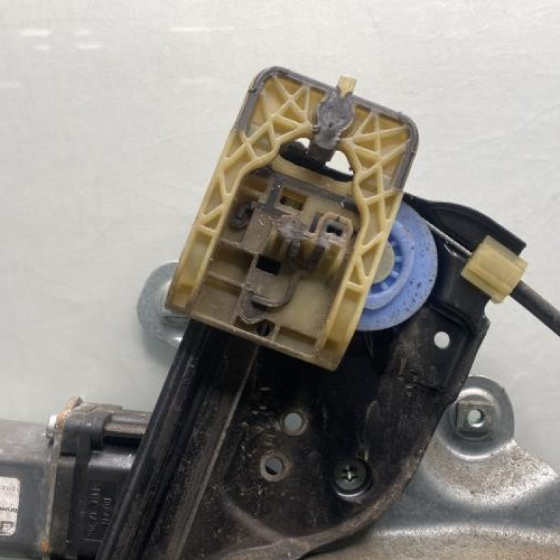 Leve vitre electrique avant gauche OPEL ASTRA J Photo n°6