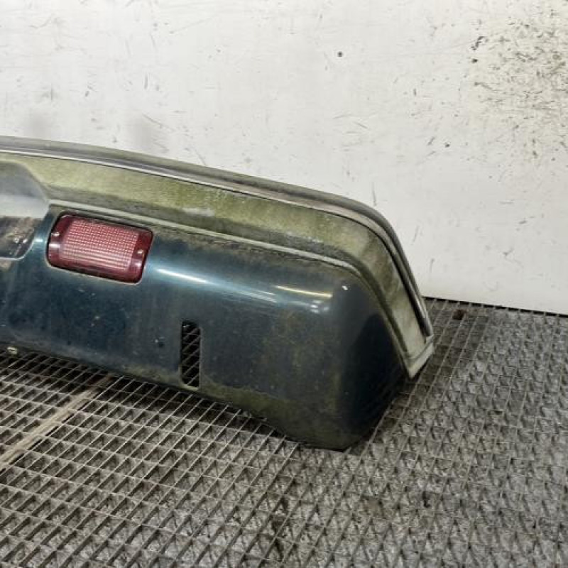 Pare choc arriere PEUGEOT 205 Photo n°3