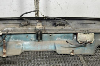 Pare choc arriere PEUGEOT 205