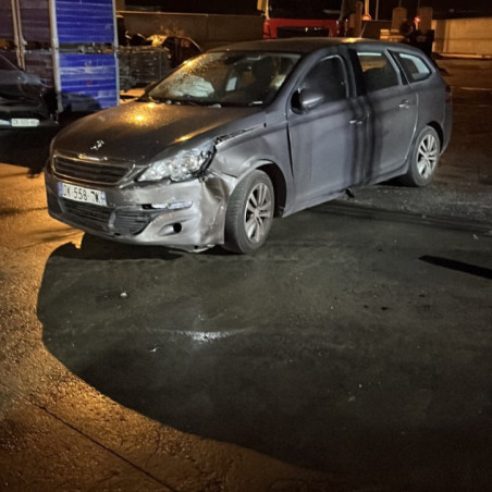 PEUGEOT 308 2 SW PHASE 1 BREAK 1.6 BLUE HDI - 8V TURBO Photo n°1