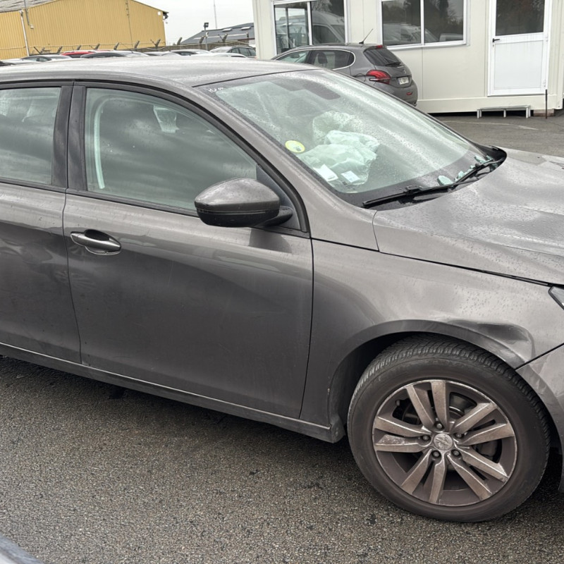 PEUGEOT 308 2 SW PHASE 1 BREAK 1.6 BLUE HDI - 8V TURBO Photo n°14