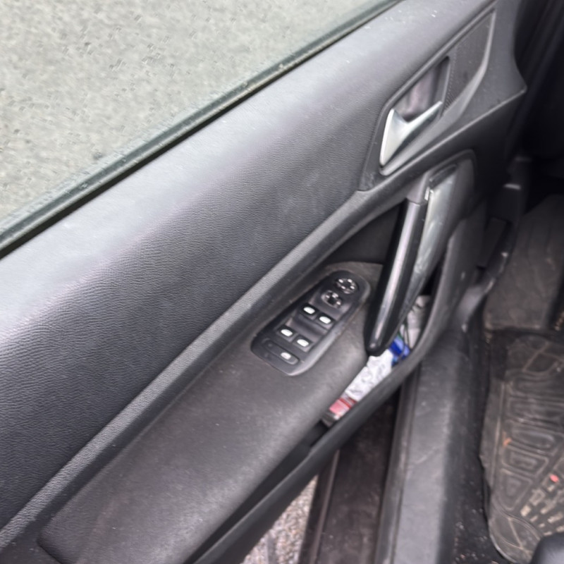 PEUGEOT 308 2 SW PHASE 1 BREAK 1.6 BLUE HDI - 8V TURBO Photo n°16