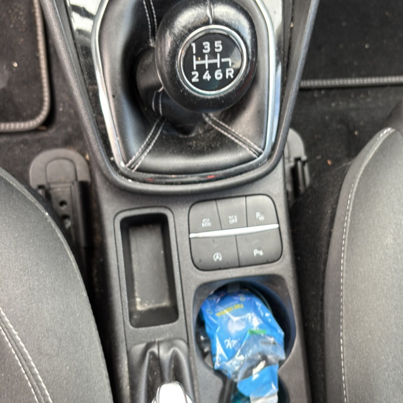 FORD FIESTA 7 PHASE 1 1.0i - 12V TURBO Photo n°18