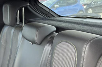 Becquet PEUGEOT 208 2