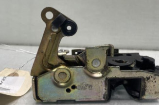 Serrure avant gauche CITROEN SAXO