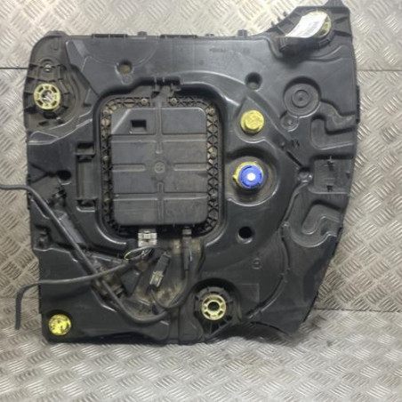 Reservoir AdBlue PEUGEOT 208 1 Photo n°1