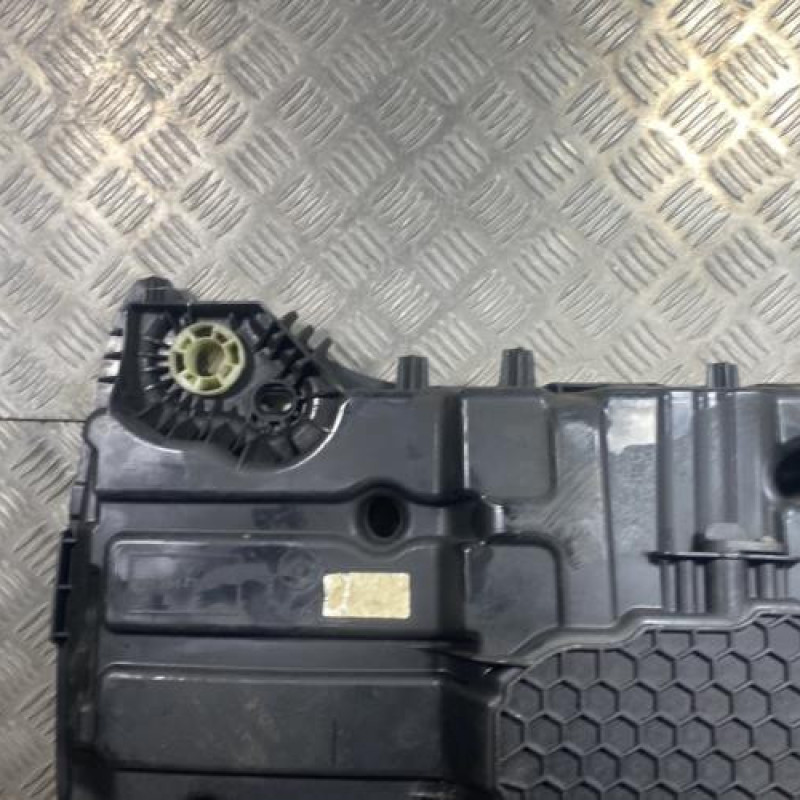 Reservoir AdBlue PEUGEOT 208 1 Photo n°10