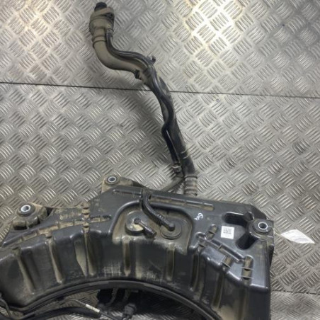 Reservoir AdBlue RENAULT CLIO 5 Photo n°1