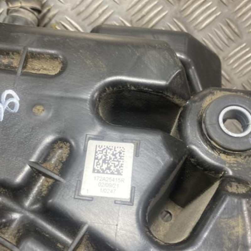 Reservoir AdBlue RENAULT CLIO 5 Photo n°3