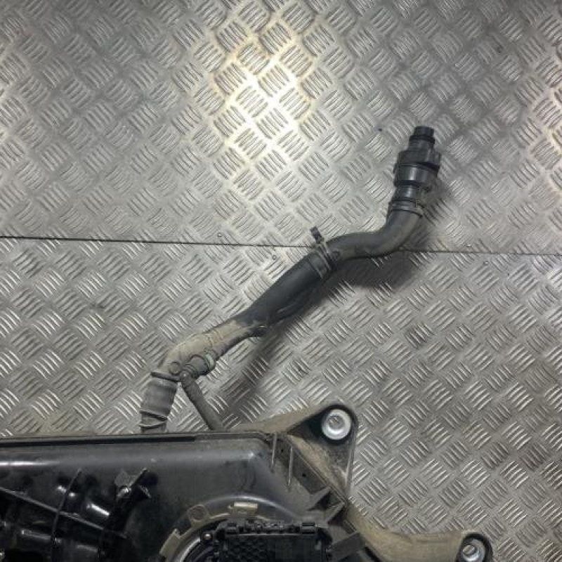 Reservoir AdBlue RENAULT CLIO 5 Photo n°9