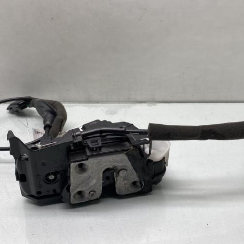 Serrure avant gauche RENAULT CLIO 4 Photo n°1