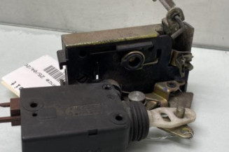 Serrure avant droit PEUGEOT 106