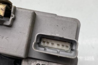 Serrure avant gauche PEUGEOT 206