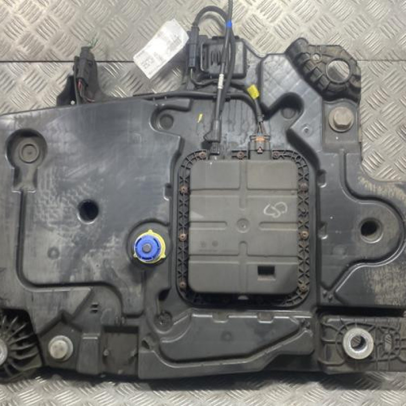 Reservoir AdBlue PEUGEOT 508 1 SW Photo n°1