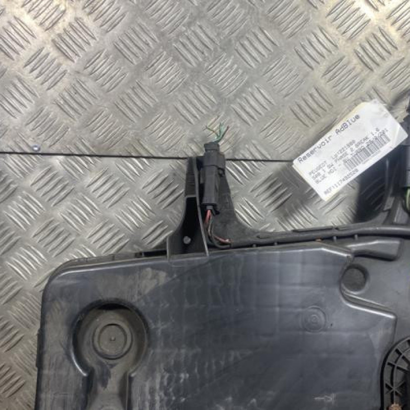 Reservoir AdBlue PEUGEOT 508 1 SW Photo n°7