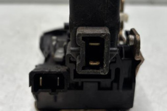 Serrure avant droit RENAULT LAGUNA 1