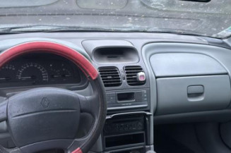 Serrure avant droit RENAULT LAGUNA 1