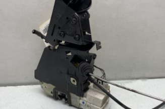 Serrure avant droit MERCEDES CLASSE B 245