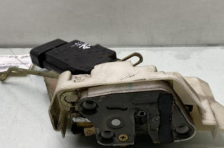 Serrure arriere gauche OPEL AGILA A Photo n°1