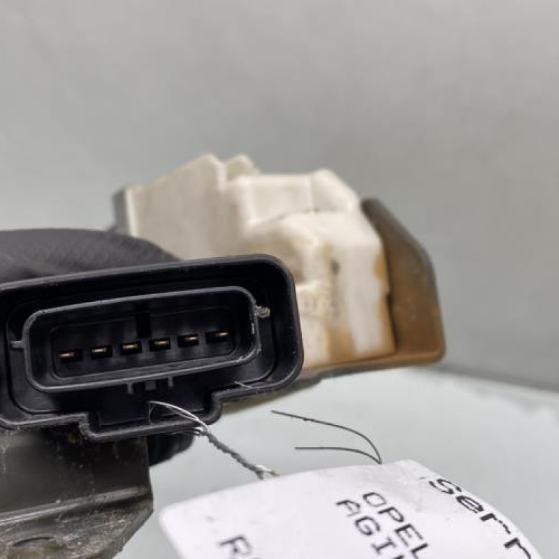 Serrure avant gauche OPEL AGILA A Photo n°4