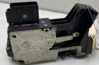 Serrure avant droit FORD FIESTA 5