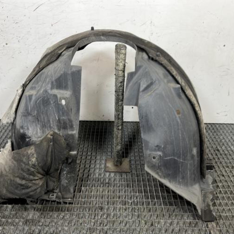 Pare boue avant droit PEUGEOT 208 2 Photo n°2