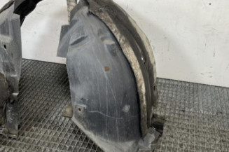 Pare boue avant droit PEUGEOT 208 2