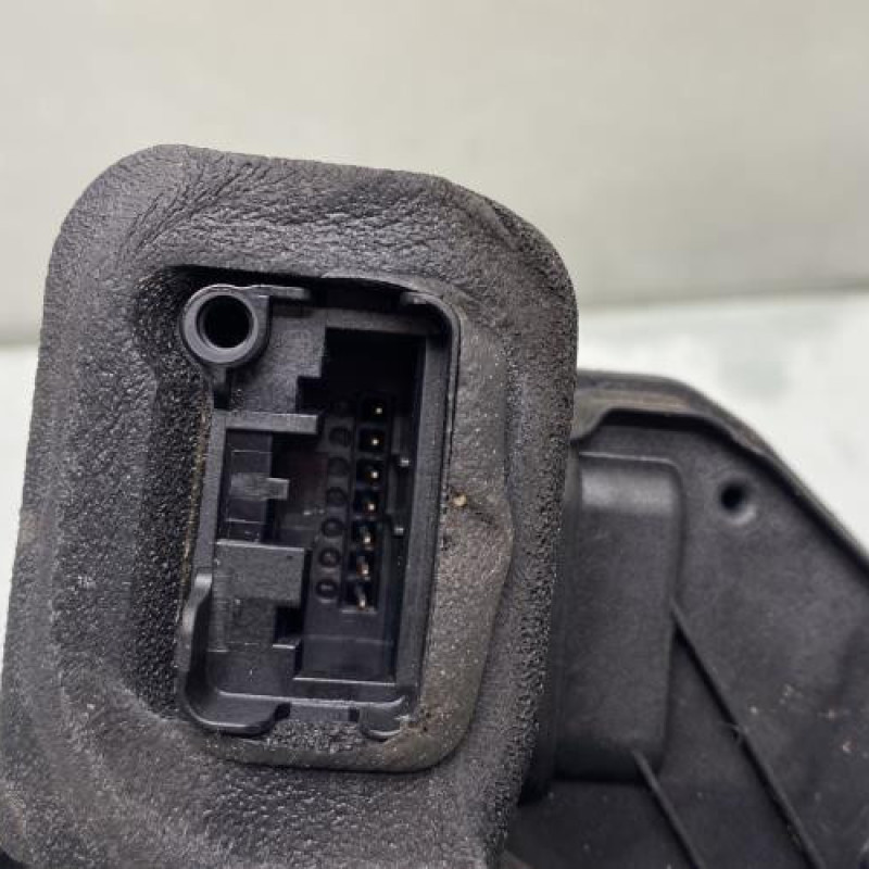 Serrure arriere droit VOLKSWAGEN POLO 5 Photo n°4